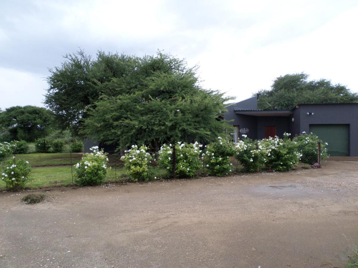 Out Of Nature Country Lodge ويندهوك المظهر الخارجي الصورة